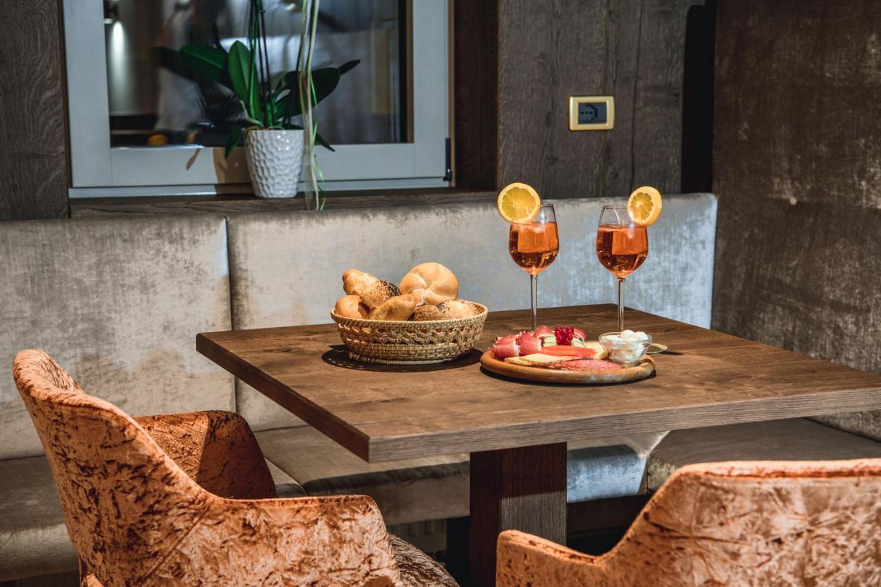 Garni Hotel Miara - Your Dolomites Home Selva di Val Gardena Exterior foto
