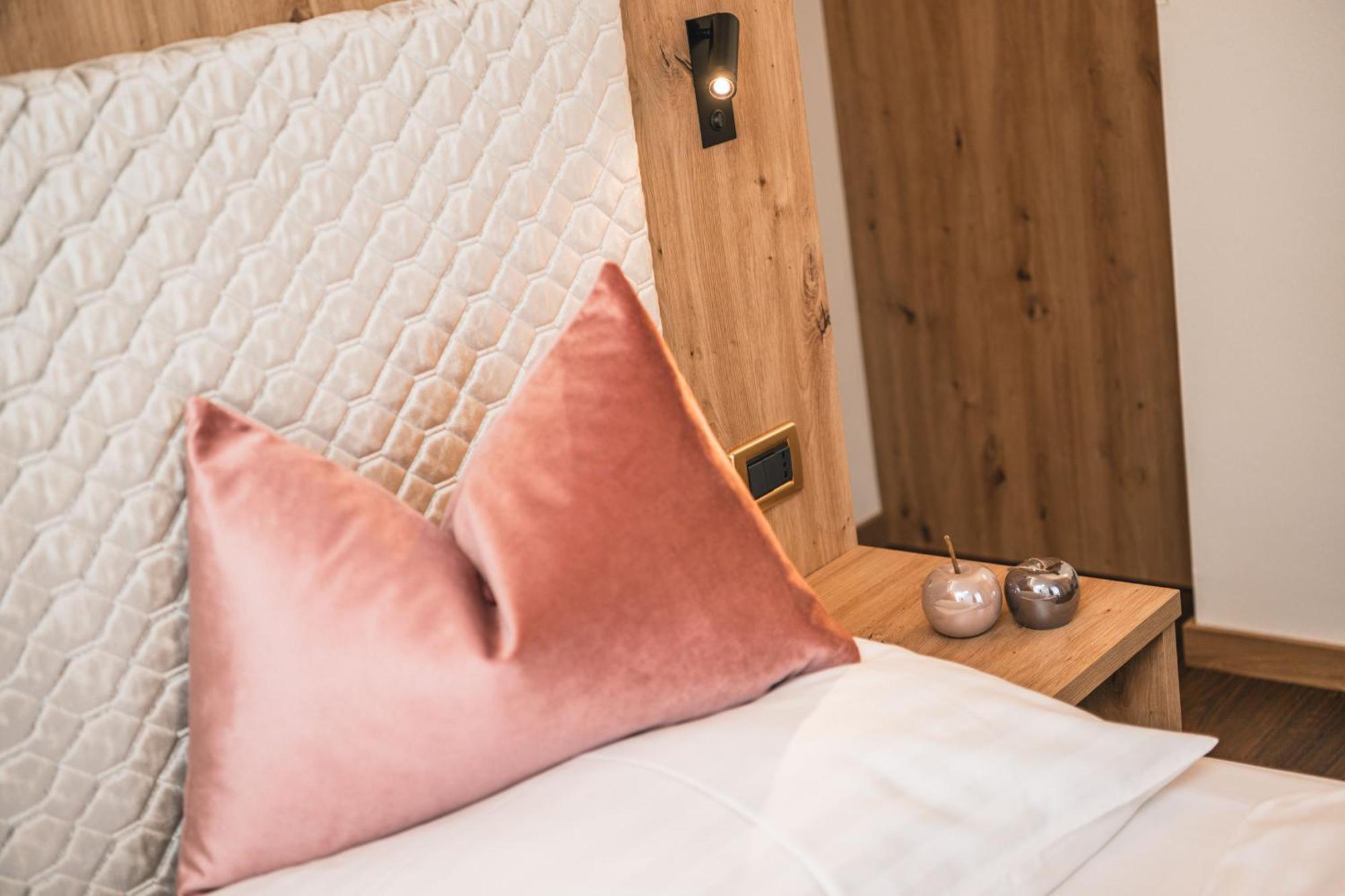 Garni Hotel Miara - Your Dolomites Home Selva di Val Gardena Exterior foto