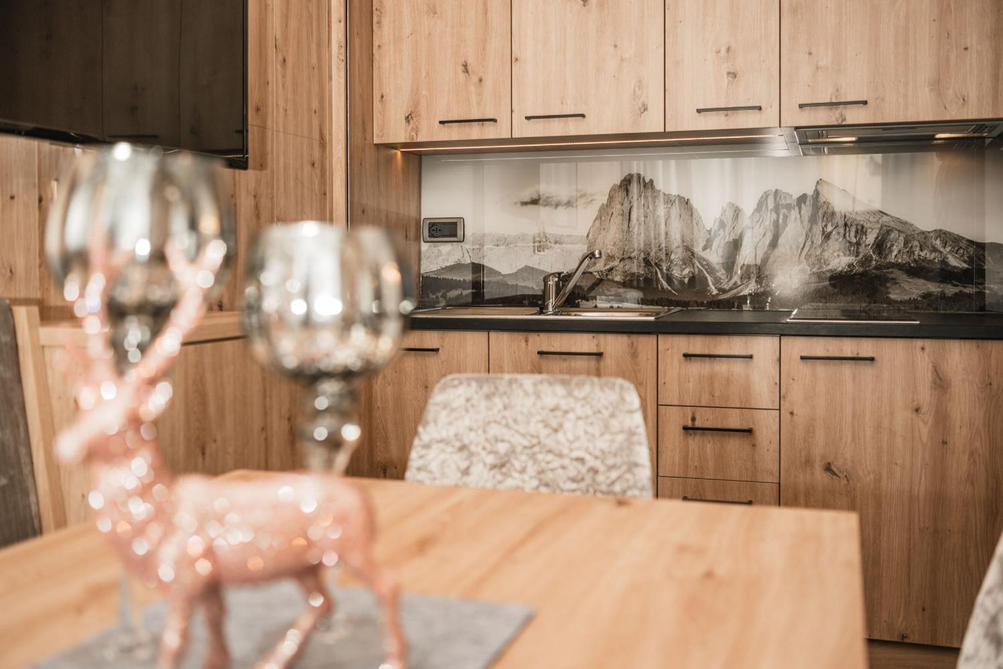 Garni Hotel Miara - Your Dolomites Home Selva di Val Gardena Exterior foto